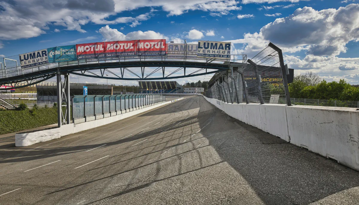 The Lausitzring in Brandenburg: configurable, safe, honest. Why the most underrated German circuit is the best training choice for beginners.